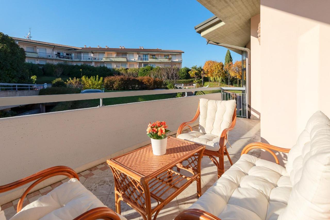 Kristall Lago 233 Apartment By Wonderful Italy ديسينسانو ديل غاردا المظهر الخارجي الصورة